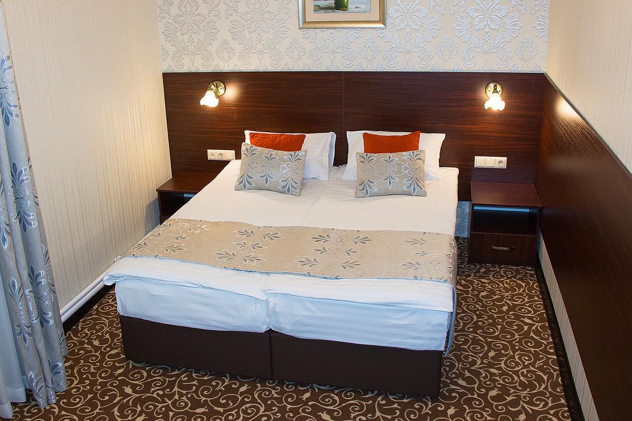 Silk Way Hotel อัลมาตี ภายนอก รูปภาพ